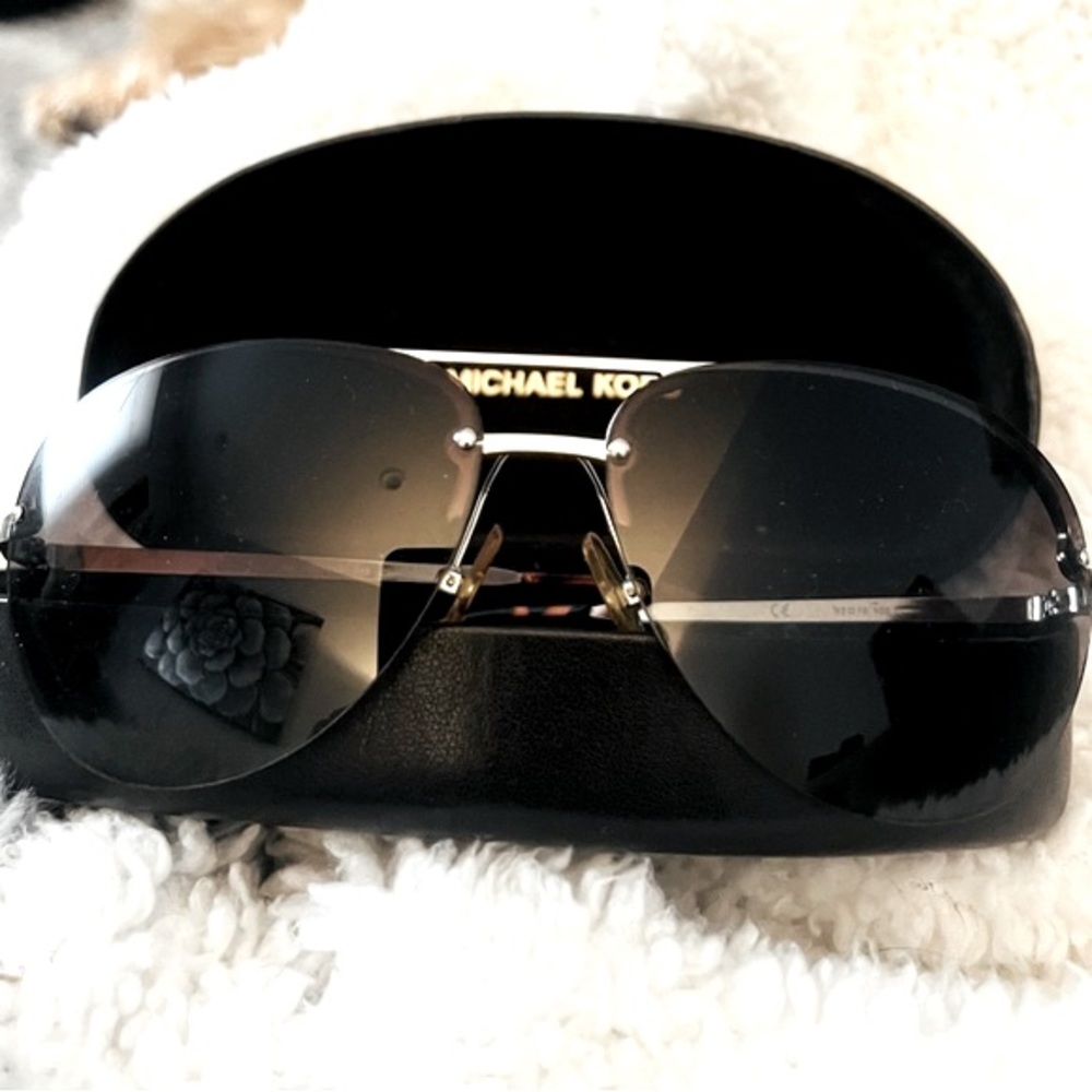 Michael Kors Unisex Aviator Sunglasses - Picture 5 of 11